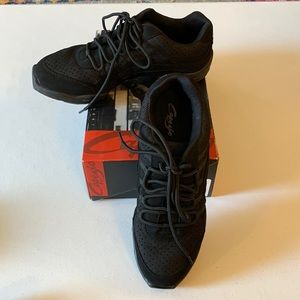 Capezio “Rock It” Split Sole Jazz Shoe